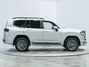 Toyota Land Cruiser 300 Series White Car 